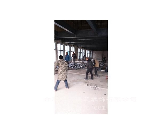 濱湖1000平隔層施工中