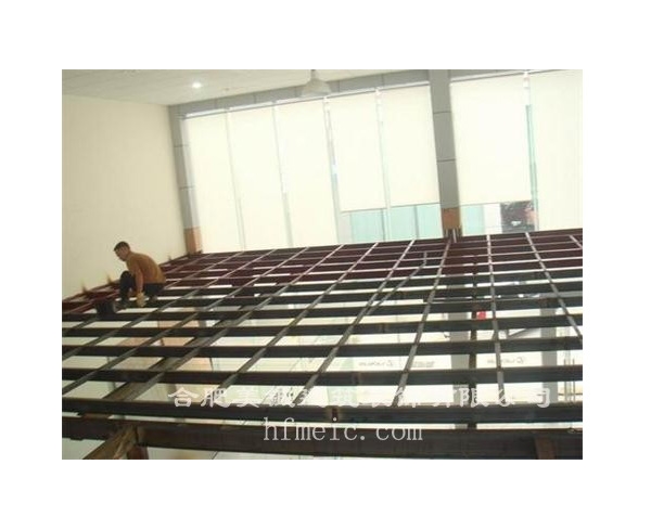 合肥蔚藍(lán)商務(wù)港隔層施工中