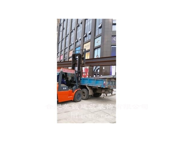 合肥一潮藝夕鋼結(jié)構(gòu)隔層材料下貨