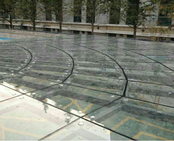 阜陽國禎燃?xì)庹{(diào)度中心車庫雨棚