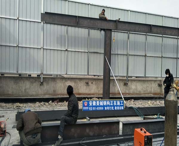 合肥寶灣國際8棟屋頂鋼構(gòu)加蓋一層