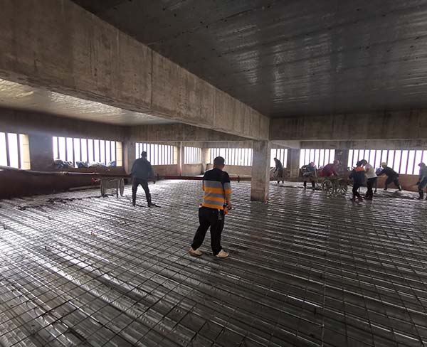 臨泉路1600平方辦公樓鋼混夾層